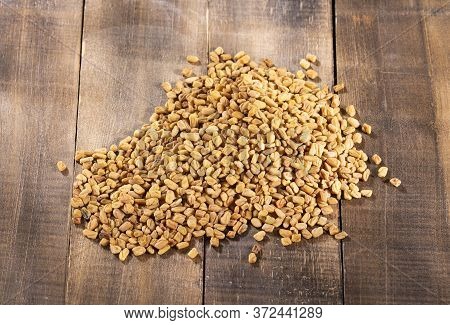Organic Fenugreek Seeds - Trigonella Foenum - Graecum