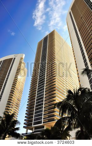 Highrise Hallandale Beach