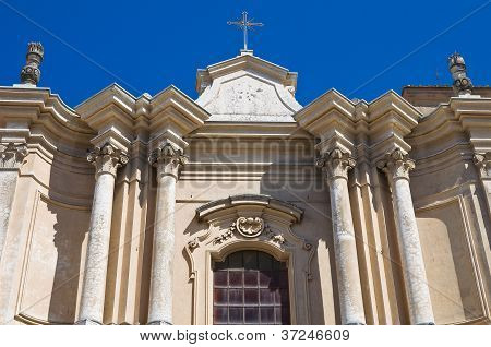 Suffragio Kilisesi. Tarquinia. Lazio. İtalya.