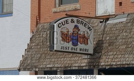 Cue And Brew Beer Bar In The City Of Stroud In Oklahoma - Oklahoma City-oklahoma - October 21, 2017