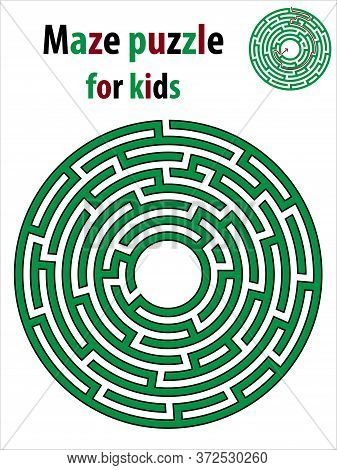 Circle Maze For Children Stock Vector Illustration. Green Labyrinth Visual Game For Education And Fu