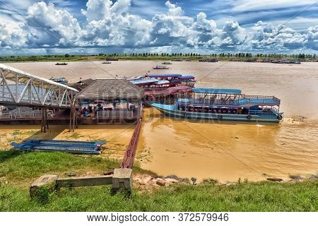 Lake Tonle Sap, Combodia - 28.06.2017: Chong Knies Village, Tonle Sap Lake, The Largest Freshwater L
