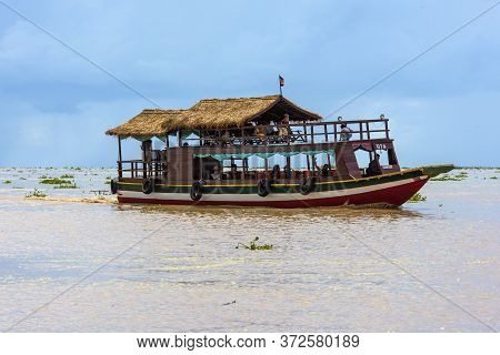 Lake Tonle Sap, Combodia - 28.06.2017: Chong Knies Village, Tonle Sap Lake, The Largest Freshwater L