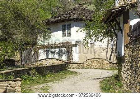 Staro Stefanovo, Bulgaria - April 9, 2014: Typical Houses At Historical Village Of Staro Stefanovo, 