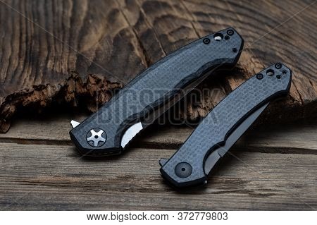 Comparison Of Two Similar Knives Of The Same Manufacturer. Two Knives In The Folded Position. Edc Kn
