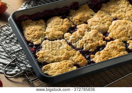 Homemade Berry Cobbler With Ice Cream