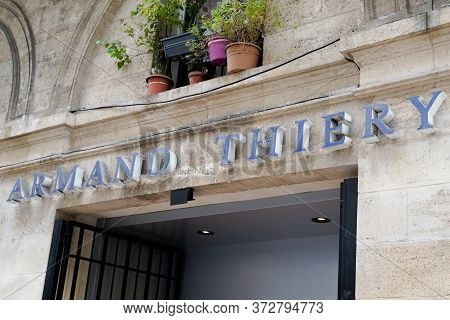 Bordeaux , Aquitaine / France - 05 05 2020 : Armand Thierry Shop Brand Logo And Sign On The Store