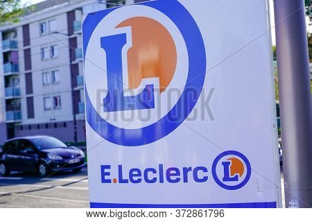 Bordeaux , Aquitaine / France - 11 13 2019 : E.leclerc Sign French Hypermarket Leclerc Shop Store Wi