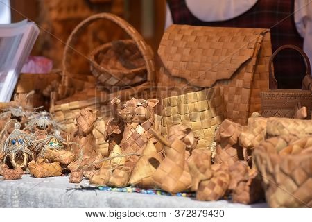 Handicrafts Made Of Birch Bark . Mugs With A Lid Made Of Birch Bark In The Shop