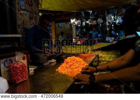 Mysore, India - 12.01.2023: Flower Stall In The Century Old Market In Mysore, Karnataka, India. High