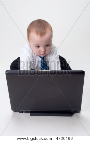 Bebê negócios trabalhando no Laptop