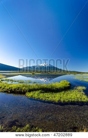 Mount Bachelor vertikální odraz