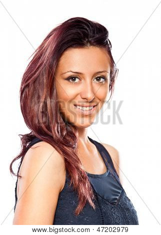 Closeup portræt af en modemodel poserer på studio.Hun er dette års verdensmester i skydning.