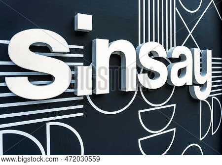 Samara, Russia - March 2, 2023: Brand Logo Sign Of Sinsay Store In Shopping Mall
