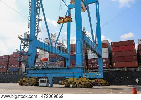 Shipping Port Of Haifa, Israel - October 25, 2021: Crane And Vehicle Activity At The Ship Port.