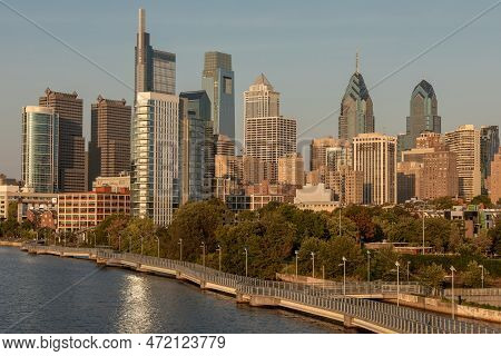 Philadelphia Downtown Skyline With The Schuylkill River. Beautiful Sunset Light. Schuylkill River Tr