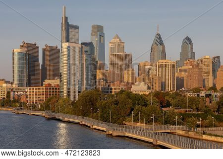 Philadelphia Downtown Skyline With The Schuylkill River. Beautiful Sunset Light. Schuylkill River Tr