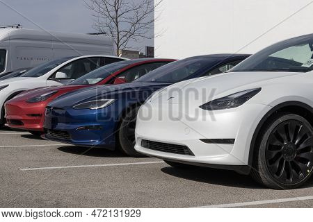 Indianapolis - Circa March 2023: Tesla Ev Electric Vehicles On Display. Tesla Products Include Elect