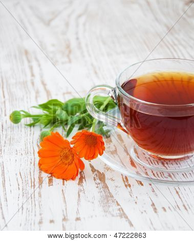 Tee mit Calendula