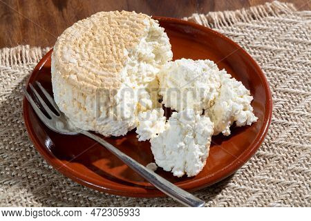 Polish Skimmed Fresh Smoked Milk Twarog Cheese, White Cow Cheese Compared To Curd, Quark, Or Cottage