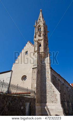 Iglesia de la orden de Santa Clara (1302) en Bratislava