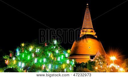 Phra Pathom Chedi, der größte Stupa der Welt.