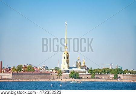 St. Petersburg, Russia - August 17 , 2022: Peter And Paul Fortress On Zayachy Island. . High Quality