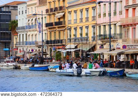 Sete, France - October 2, 2021: Canal View In Downtown Sete, France. Sete Is A Famous Harbor Town In