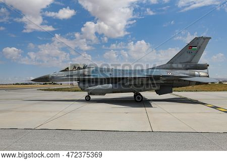 Konya, Turkiye - June 30, 2022: Jordan Air Force General Dynamics F-16bm Fighting Falcon (6j-4) Taxi