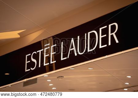 Kuala Lumpur, Malaysia - December 04, 2022: Estee Lauder Brand Retail Shop Logo Signboard On The Sto
