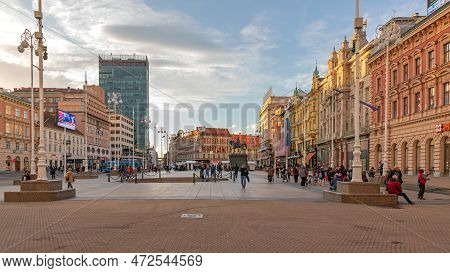 Zagreb, Croatia - November 3, 2019: People Walking At Ban Josip Jelacic Square In Capital City Autum