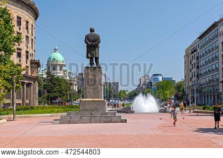 Belgrade, Serbia - June 30, 2019: Nikola Pasic Square Monument Water Fountain And Parliament Buildin