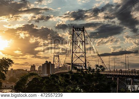 Hercilio Luz Bridge, Ponte Hercilio Luz For A Long Time The Only Access To The Island Of Florianopol