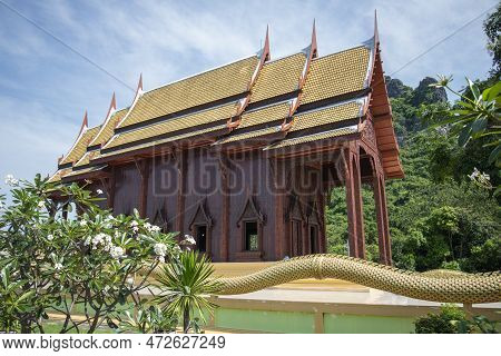 Thailand Prachuap Khiri Khan Wat Ao Noi