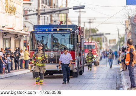 Matamoros, Tamaulipas, Mexico - September 16, 2022: Desfile 16 De Septiembre, Firefighter In Full Ge