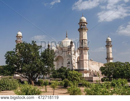 Bibi-ka-makbara Mausoleum Of Rabiya Ud-durrani, Wife Of Padishah Aurangzeb In Aurangabad. India.