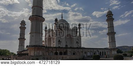 Bibi-ka-makbara Mausoleum Of Rabiya Ud-durrani, Wife Of Padishah Aurangzeb In Aurangabad. India.
