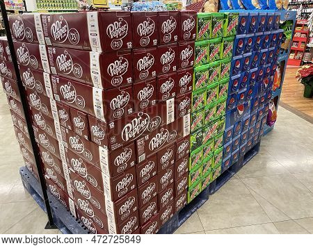 Grovetown, Ga Usa - 12 08 22: Grocery Store Soda Pepsi Dr Pepper Mtn Dew Display