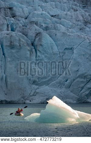 Glacier Kayak Mosevatnet Lake Folgefonna Glacier