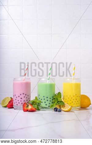 Set Colorful Summer Bubble Tea