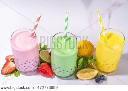 Set Colorful Summer Bubble Tea