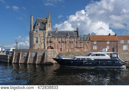 Historical City Fortification Campveerse Toren In Veere. Veere Is A City In The Province Of Zeeland 