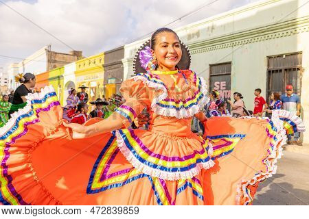Matamoros, Tamaulipas, Mexico - February 25, 2023: Fiestas Mexicanas Parade, Girls And Boys Wearing 