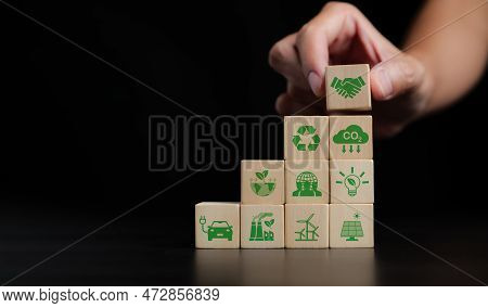 Cooperation To Reduce Co2 Or Carbon Dioxide Emissions To Limit Global Warming And Climate Change, Of