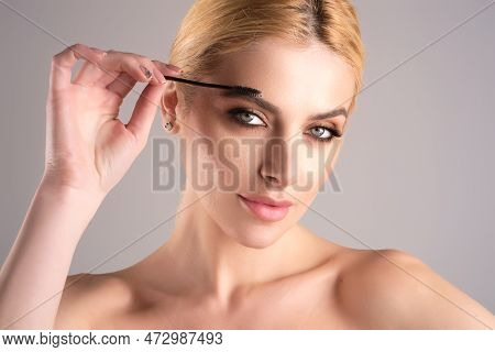 Female Model Shaping Brown Eyebrows. Woman Eye With Beautiful Eyebrows. Perfect Shaped Brow, Eyelash