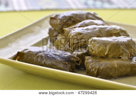 Dolmades ใบองุ่น