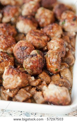 Meatballs with eggplant