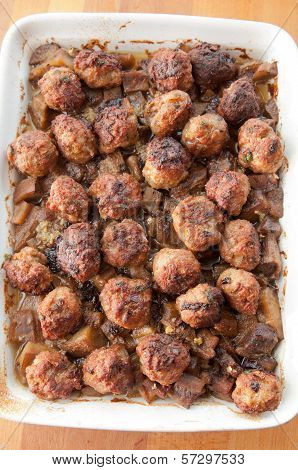 Meatballs with eggplant