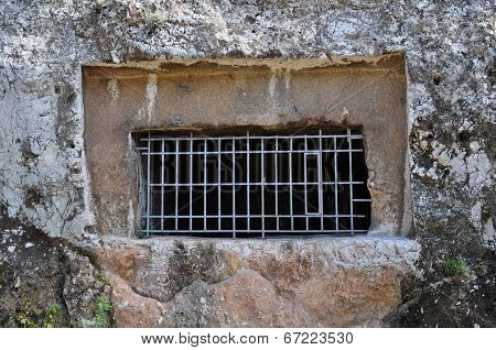 Kimons Tomb Ancient Burial Chamber