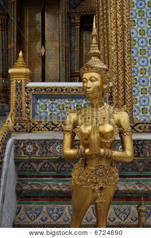 Statue dorée
